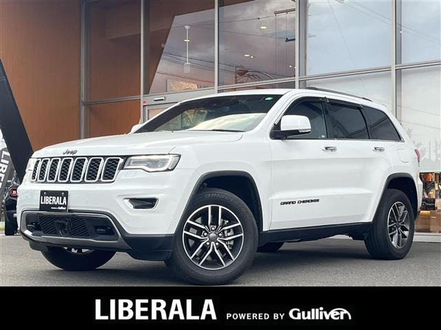 グランドチェロキーリミテッド 4WD本革シート