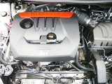 まるまるクリンでは自分では清掃しにくいエンジンルームも綺麗に清掃してあります!