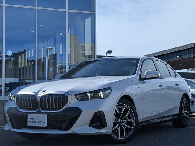 5シリーズセダン 523d xドライブ Mスポーツ 4WD