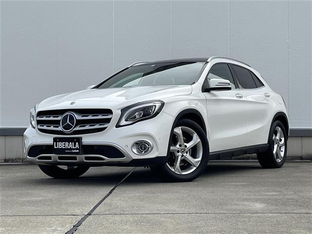 GLAクラスGLA220 4マチック 4WDサンルーフ 修復歴無し