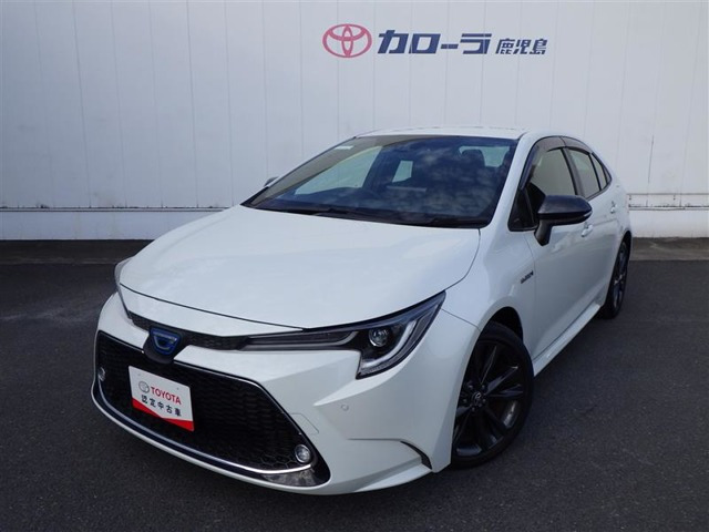 カローラ1.8 ハイブリッド W×B