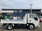 自社工場完備で納車前の点検から車検・一般整備・各用品パーツの販売、取付け・オーディオ、ナビ取付・鈑金塗装・ポリマー施工・ガラスコーティングなど車に関する事なら何でもいたしております。