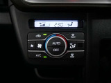 「オートエアコン」が付いています。1年中快適な室内を提供!車内温度を設定すると、風量を自動で調節してくれます。