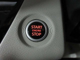 エンジンスタートはブレーキを踏んでスタートボタンを押すだけ。