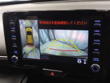 バックガイドモニターで、後方を確認しながら安心して駐車することができます。運転初心者も熟練者も必須の機能ですよ!