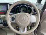 【ステアリングスイッチ】運転中、前方から目線をそらすことなく、オーディオ等の操作が可能な便利機能!安心&快適なドライブを演出してくれます♪