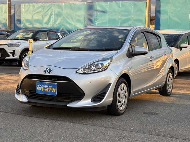 アクア 1.5 S スタイルブラック 純正ナビ TV Bluetooth