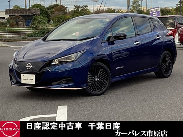 リーフX Vセレクション 90周年記念車