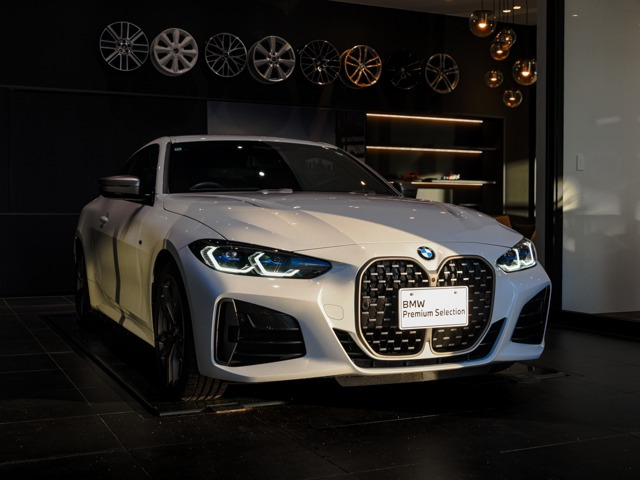 4シリーズクーペM440i xドライブ 4WD