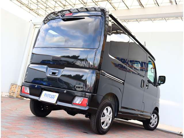 ダイハツ ハイゼットカーゴ クルーズ ターボ 届出済未使用車 LEDライト