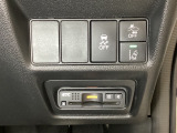 Hondaセンシング用の、VSA解除とレーンキープアシストシステムのメインスイッチなどはハンドルの右側に装備しています。その下にETCがついています。高速道路の料金所の通過も楽々です