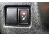 シートヒーター装備付き車!!座席に埋め込まれた電熱線によりシートを暖めることが出来る装備で、温められたシートは、寒い冬には最適です!!