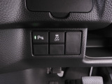 ◆障害物センサー◆車庫入れの時などに近くに障害物がある場合、障害物までの距離を音で知らせてくれます。