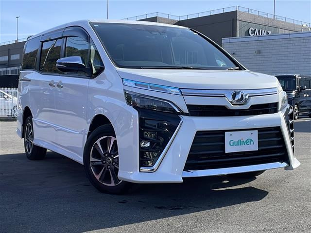 ヴォクシー 2.0 ZS 煌 4WD 修復歴無し