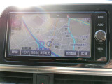 純正ナビを装備。タッチパネル式で使いやすく、お出かけもラクラクです。