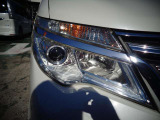 ヘッドランプも黄ばみなどなく綺麗な状態を保っています。