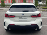 BMW伝統L字型テールライト