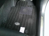 純正マット付いています