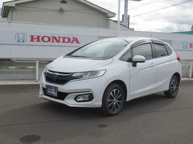 フィット1.3 13G F コンフォートエディション 4WD