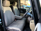 運転席シート廻りは使用感も少なく、良好な状態となっています。丁寧に使われていたことがよくわかりますね。