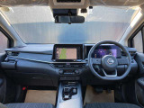 ブラックを基調とした上質な車内インテリアです!