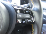 クルーズコントロールを装備しています。高速道路などで一定の速度で走ってくれるので運転も楽々です!