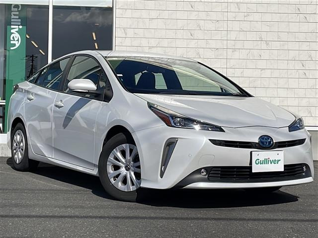 プリウス1.8 S セーフティ プラスII E-Four 4WD4WD 修復歴無し