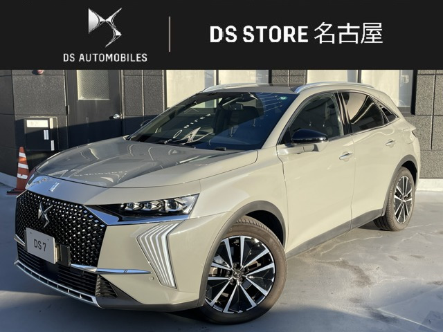 DS7リヴォリ E-TENSE 4×4 4WD