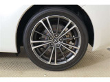 純正17AW!タイヤサイズ215/45R17になります。