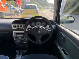ステアリングは運転しやすい形状、大きさです!