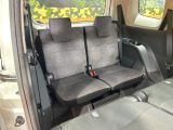 3列目シートはもちろん状態良好☆大人でもゆったりと座って頂けますので、大人数でのお出かけもラクラクです♪ご家族で、気の知れた仲間で、ドライブに行くのが楽しみですね♪