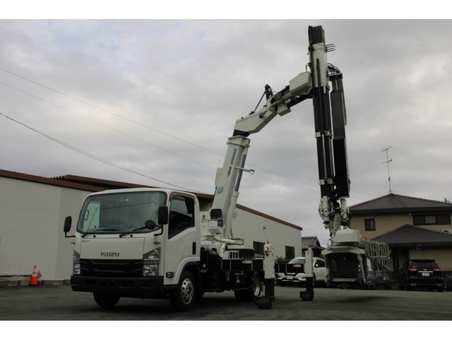 エルフ 橋梁点検車