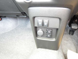 雪道ラクラク4WD☆全方位モニター付き9インチナビ☆シートヒーター☆LEDライト☆コネクトシステム☆OPカラー☆当社デモカー☆