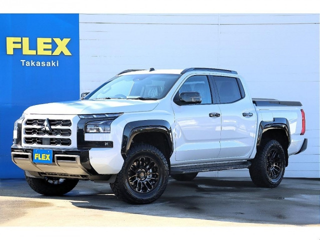 トライトン 2.4 GSR ディーゼル 4WD 