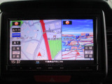 純正メモリーナビ付き!!旅行など初めての場所で重宝します♪大人気の装備!