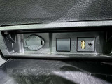 シガーソケット用の充電器が使用可能です!