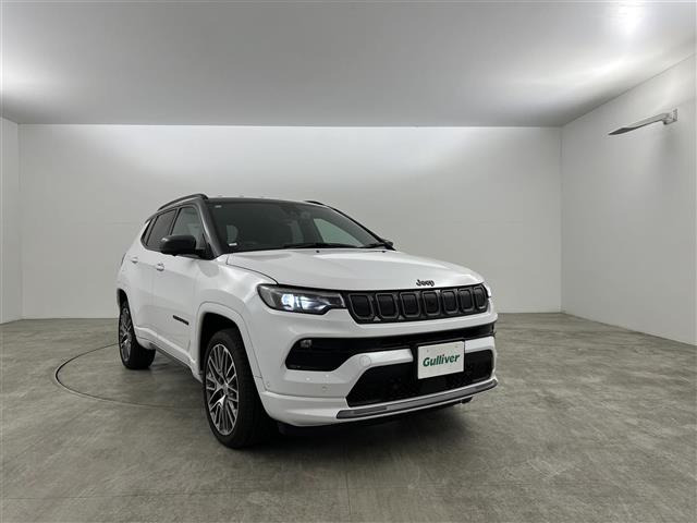 コンパスS モデル 4WD本革シート