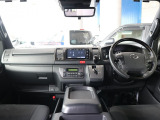 特別仕様車ダークプライムⅡなので高級感のある内装になっております♪♪
