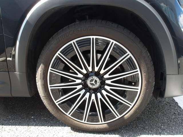 メルセデス・ベンツ GLB GLB200d 4マチック AMGラインパッケージ 4WD