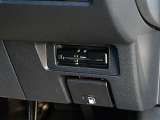 ビルトインETCが付いています。高速道路をスムーズに通れますし、割引も有ったりします。
