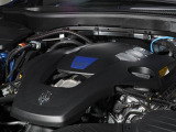 マセラティの100年の歴史が詰まった、3リッターV6ツインターボエンジン。是非店頭でその走りやエギゾーストを、肌で、耳でご体感ください。