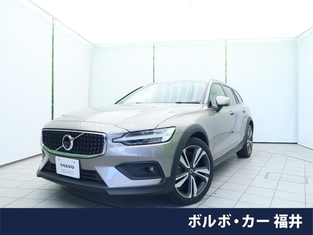 V60クロスカントリーB5 AWD プロ 4WD