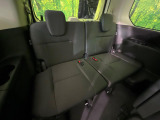 3列目シートはもちろん状態良好☆大人でもゆったりと座って頂けますので、大人数でのお出かけもラクラクです♪ご家族で、気の知れた仲間で、ドライブに行くのが楽しみですね♪