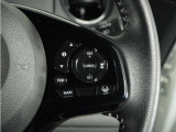 【アダプティブクルーズコントロール】予め設定した車速内でクルマが自動的に加減速。前走車との適切な車間距離を維持しながら追従走行します。【LKAS】車線維持支援システムでステアリング操作を支援。
