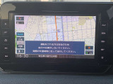 純正のメモリーナビ搭載です。初めての場所でも安心ですね♪