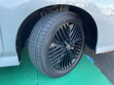 タイヤサイズは215/50R17純正アルミホイール付き!(夏タイヤ装着)冬タイヤ、ホイール注文も承っております☆