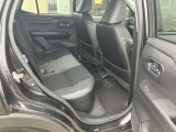 後部座席も意外とゆったりしています!落ち着いたデザインも良いですね!