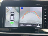 【アラウンドビューモニター】車を上から見下ろしているかのような映像で周囲の状況がひと目で確認、狭い駐車場に駐車するときも安心です♪