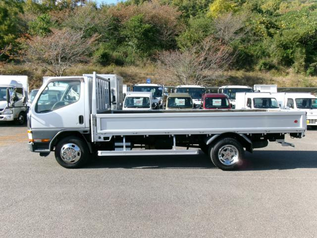三菱ふそう キャンター 平ボディ/標準ロング/高床/2t積 の中古車詳細