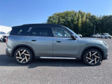 常時120台以上のBMW/MINIを展示!大型展示場でお気に入りの車両を見つけてください♪